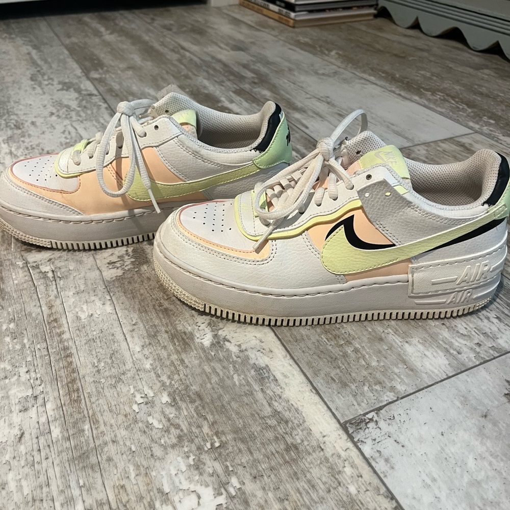 Nike Air Force 1 Pastel Sneakers